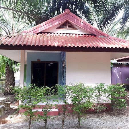 Bantatuk Resort & Restaurant Ban Tha Khun Exteriör bild